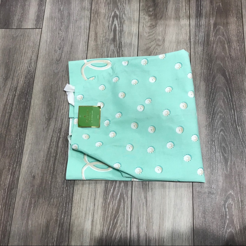 Kate Spade Apron with Measurements - Picture 4 of 7